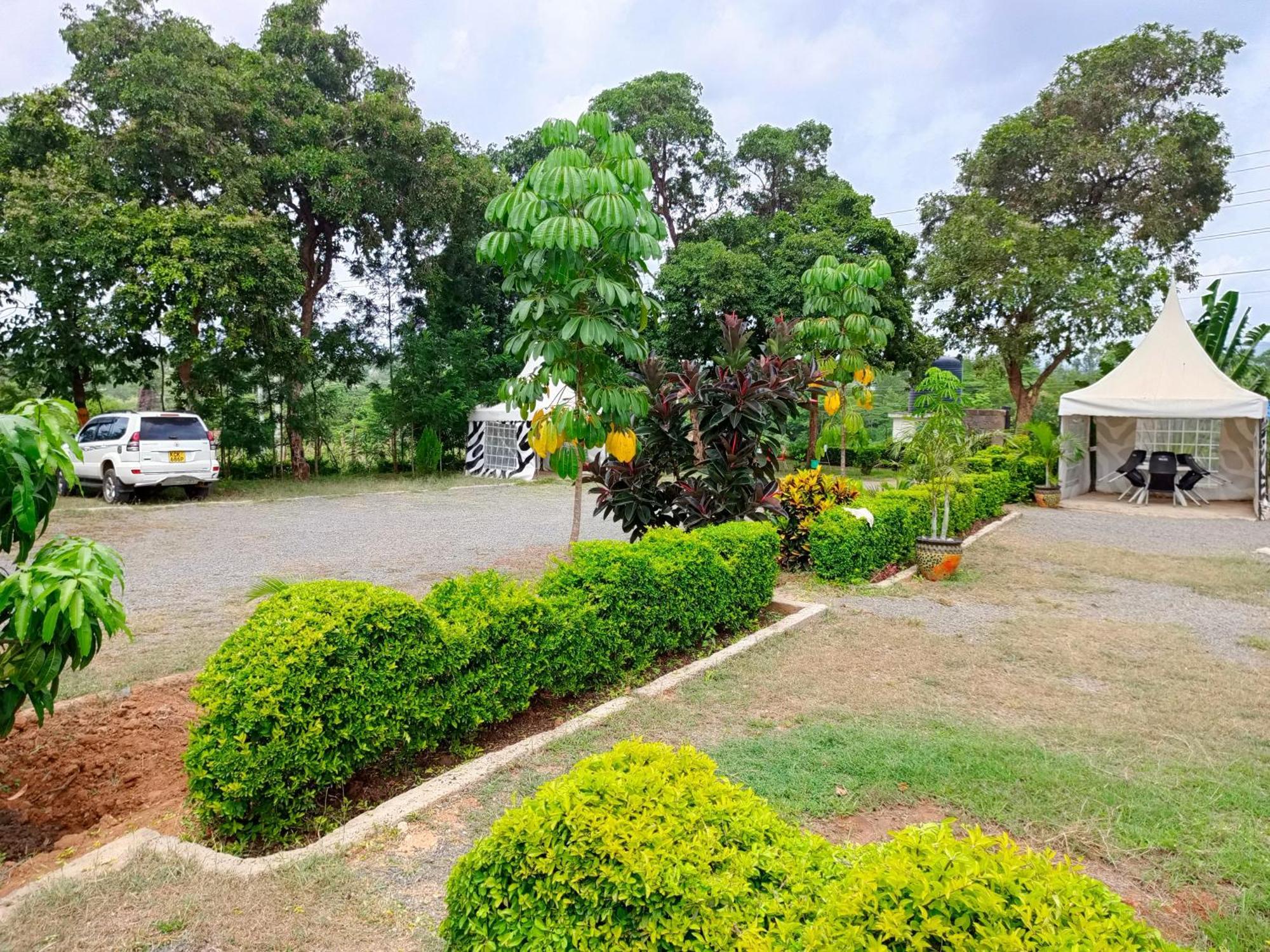 The Mara Resort Kitui エクステリア 写真